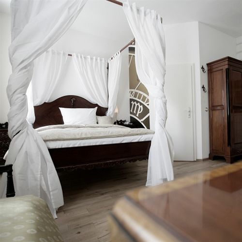 Hip Hotel 4*